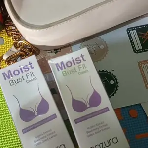 Cazura Moist Bust Fit Cream dengan Kigelia Extract Blackberry & Grape Seed Perawatan Wanita Best Seller