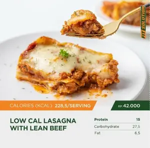Low Cal & Hi-Protein Lasagna with Lean Beef . Healthy Diet Prep meal