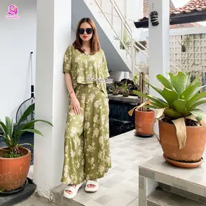 Loly One Set Kulot Crop Bahan Rayon Fashion Wanita Kekinian By Yayoehijab