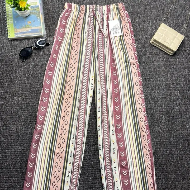 Celana Kulot Haighwaist Motif Kotak Terbaru dengan Desain Kotak-Kotak yang Menarik