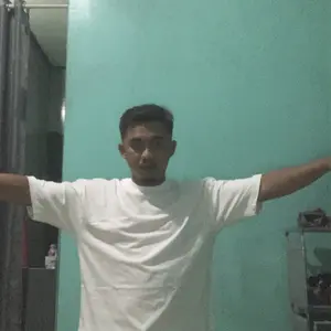 Mybasic - Boxy Crop T-Shirt Kaos Boxy Fit with Cotton Combed 24s dengan 200 gsm ++