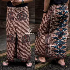 Qobiltu.id Sarung Batik Motif Seno Gurda Brajamusti Coklat Elegan Dewasa Muslim