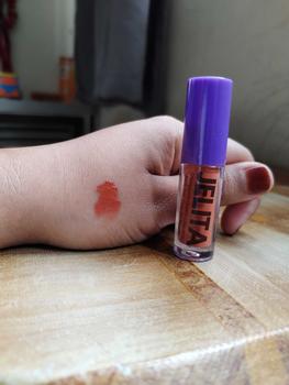 Product Review of Jelita Lipmatte BY (NUR AIEMA) from V**o 0