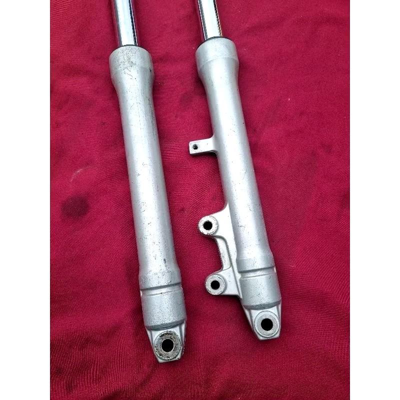 shockbreaker depan / shock depan Suzuki SkyDrive pnp spin 125 asli cabutan 1