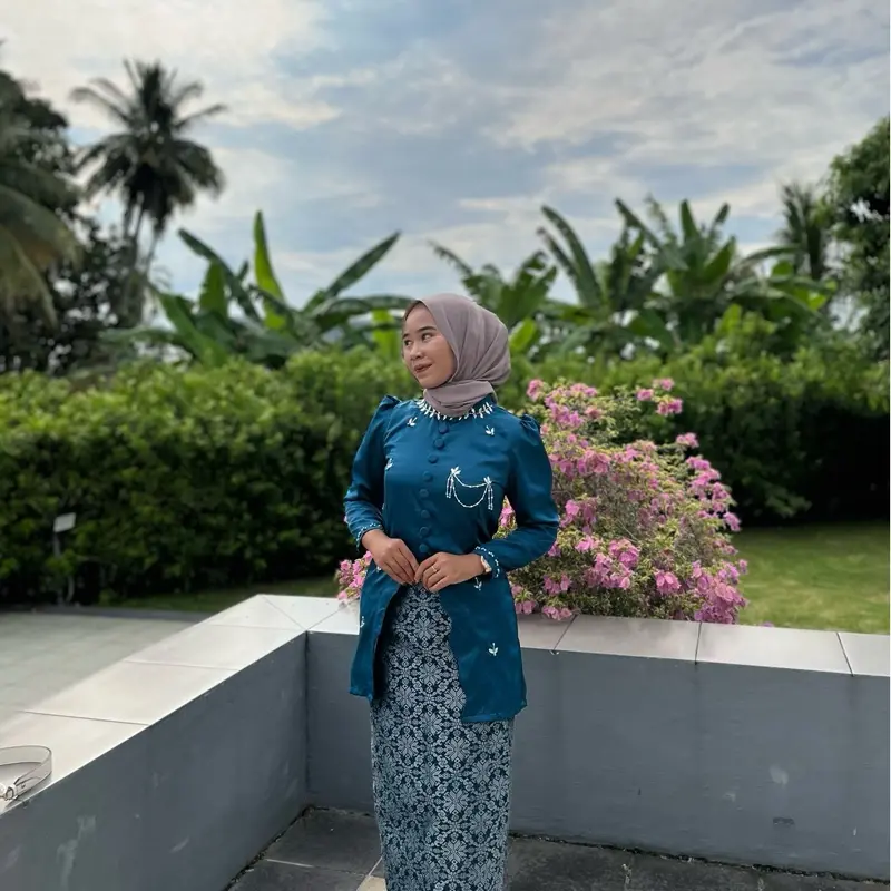 Emerald blue + rok songket