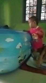 Product Review of Kolam renang ukuran 180cm motif lucu PREMIUM Brand Playground Anak Kotak Permainan Lem from K**M K**H 1