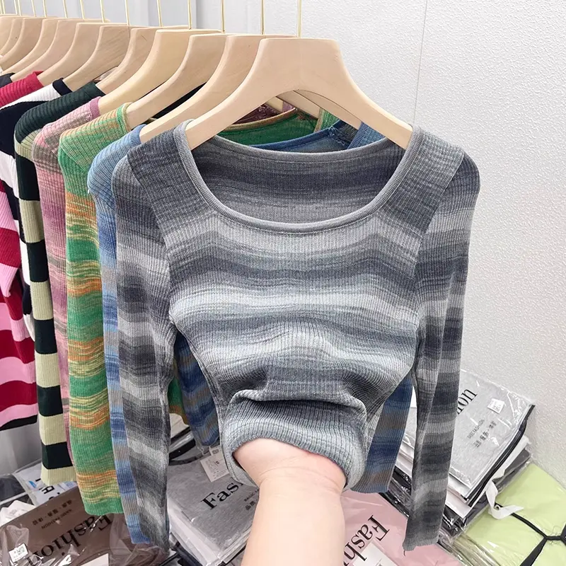 Kaos Benang Stretch Lengan Panjang Bergaris Warna 0