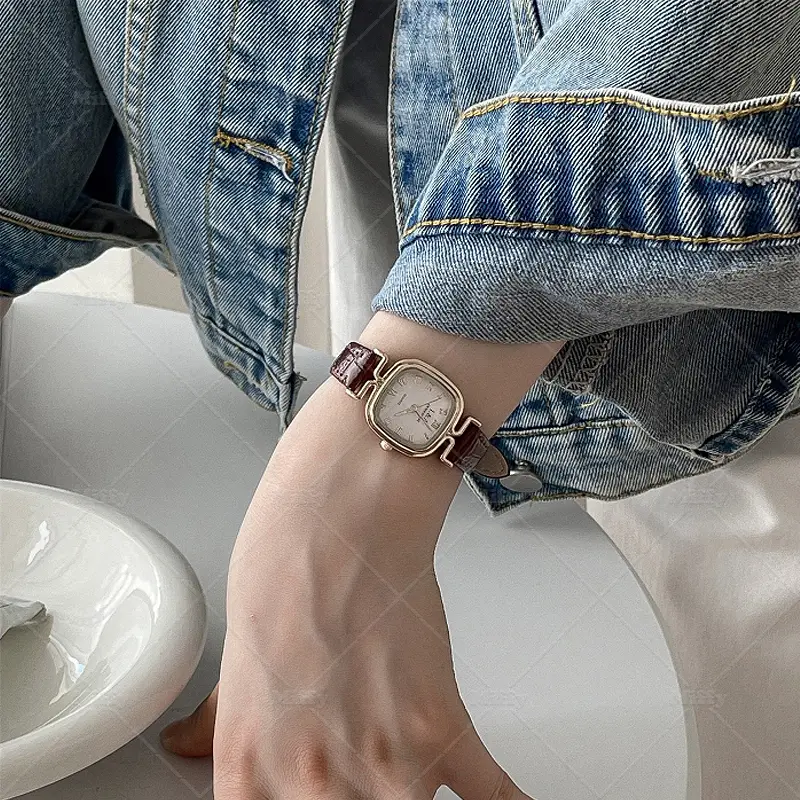 Miffy - Jam Tangan Analog Dial Kotak Gaya Retro Analog Watch Strap Pu Croco Fashion 8