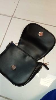 Product Review of [Beli Lokal] Deliwafa -Selempang Wanita Slingbag Premium Tas Canira from f** 2