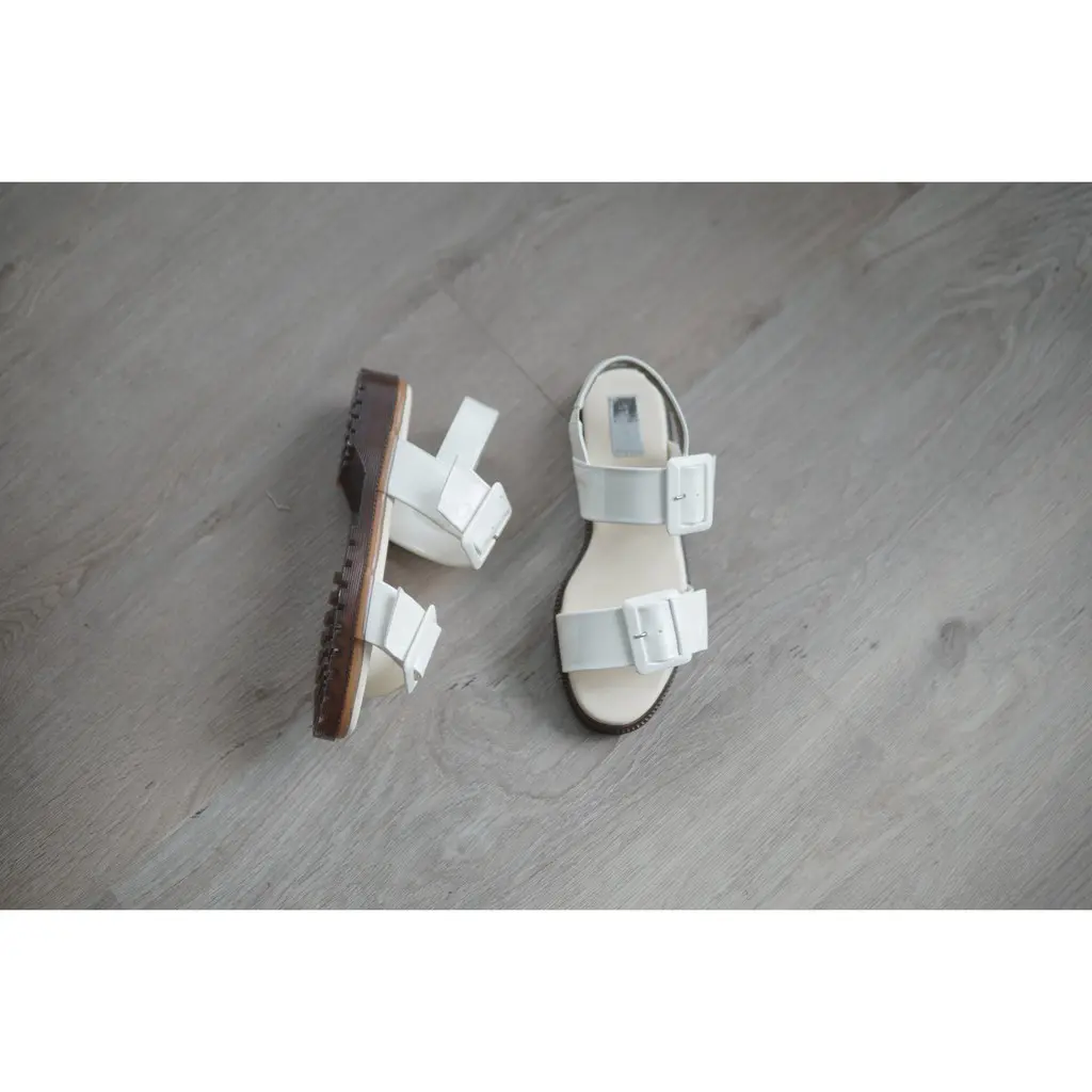 Proudly sepatu sandal docmart stacy sandals