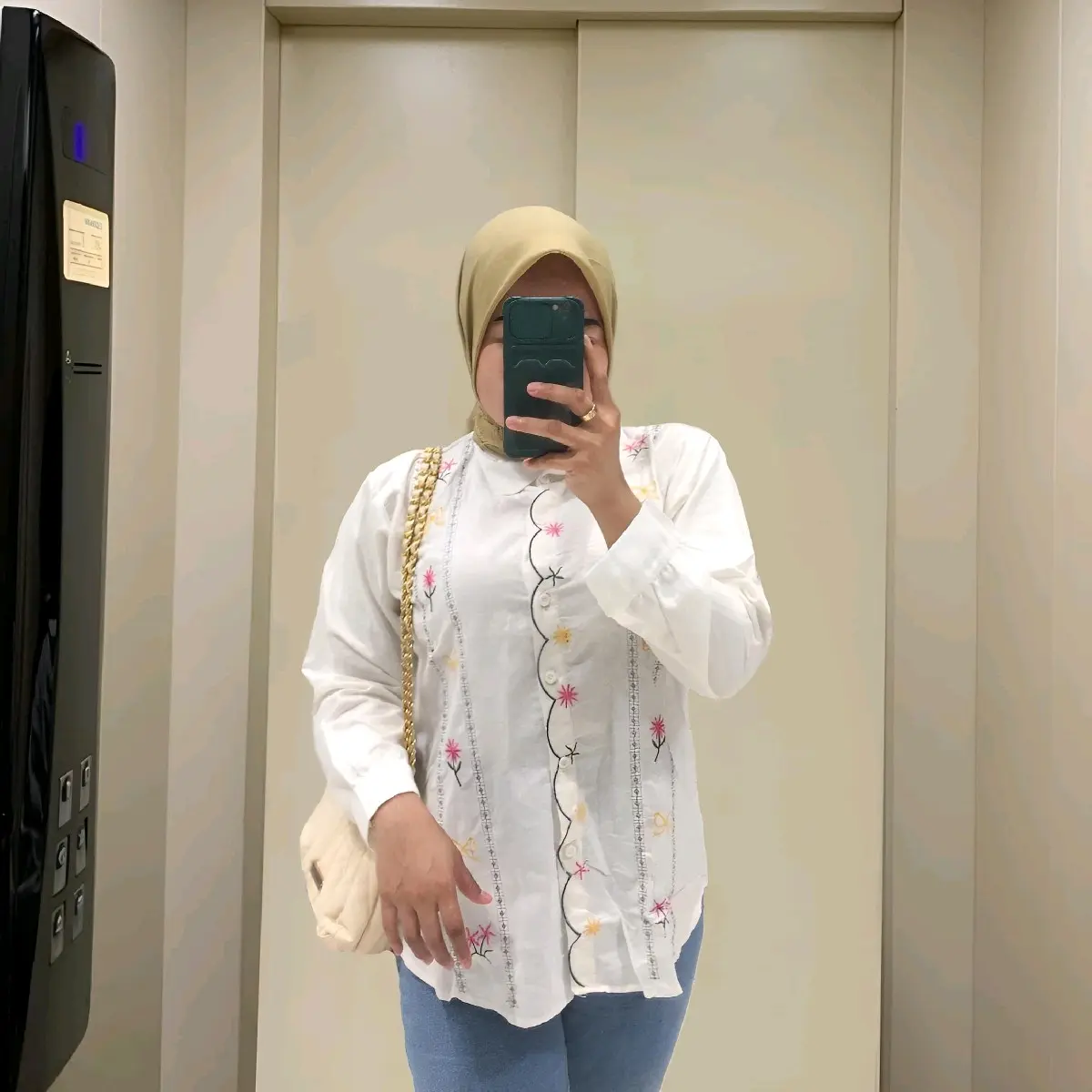 BLOUSE - FERLY SHIRT KEMEJA MOTIF  WANITA BORDIR MOTIF PITA /ATASAN WANITA KOREAN OUTFIT