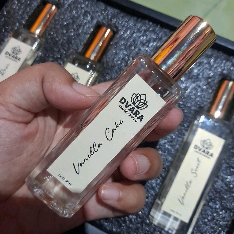 DVARA VANILLA PARFUM AWET TAHAN LAMA 1 BOX ISI 4 VARIAN PARFUM 5