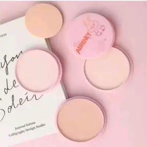 Bedak Padat AERENEY shade Natural