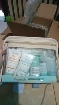 Product Review of Wardah Umrah & Hajj Package - Paket Haji dan Umroh - Hair and Body Wash, Face Cleanser, Sunscreen SPF 50 PA+++ , Anti Perspirant Deodorant, Moisturizer, Lip Treatment Balm, ZamZam Water Spray from .**H 0