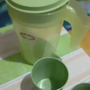 Teko Air Plastik 1Liter Free 2Pcs Gelas Plastik / Teko Set Plastik + Gelas / Teko Plastik Mini