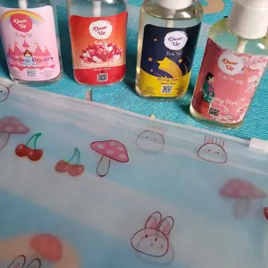 PAKET 4 BODYMIST 200 ML DEAR UP 50 ML x 4 = 200 ML AROMA FRESH SEGAR MANIS TAHAN LAMA FREE POUCH Bunga Peach