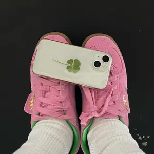 Berlaku untuk iPhone Empat Daun Rumput Kasus ponsel 11 12 13 14 15 16 17 Lembut Kasus ponsel iPhone 11 PRO MAX 12 PRO MAX 13 PRO MAX 14 14PLUS 14PRO MAX 15 15PLUS 15PRO MAX 16PRO MAX Casing yang cantik X XSMAX XR 7 8PLUS Ka