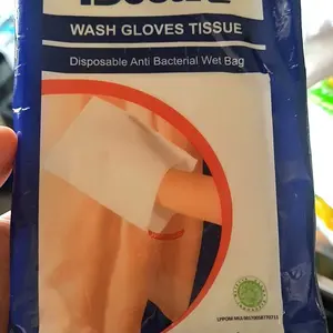 DoCare Wash Gloves 4 sheet Non Parfume / Tissue Washlap Anti Bakteri / Tissue Mandi Air Antiseptik Non Alcohol Tanpa Bilas Sekali Pakai Untuk Bayi Anak Lansia Travle Umrah & Haji