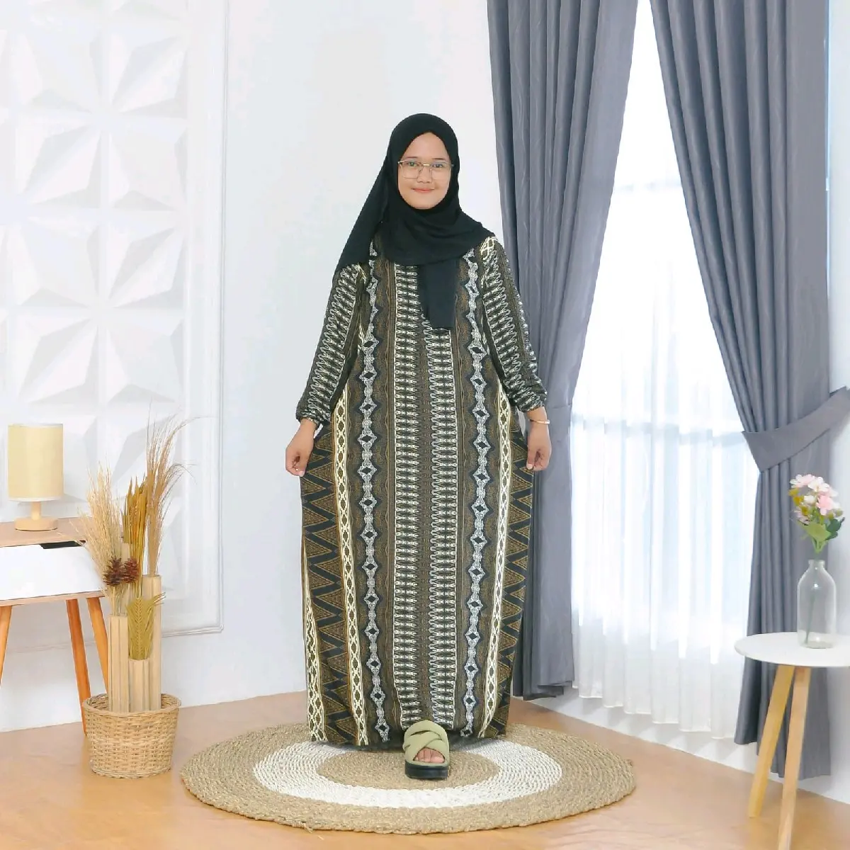 Daster Rayon Premium Motif Lengan Panjang All Size Ld 120 Nyaman Elegan- Daster Naraa Batik Salur Batik navy