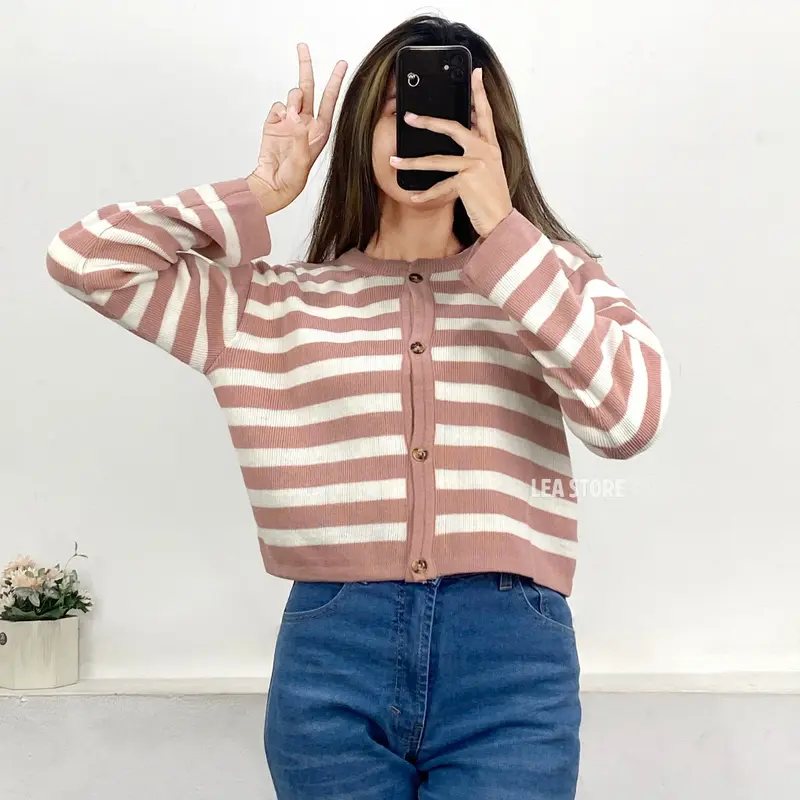 Moura Setrip Cardigan Kancing Sweater Rajut Wanita 2
