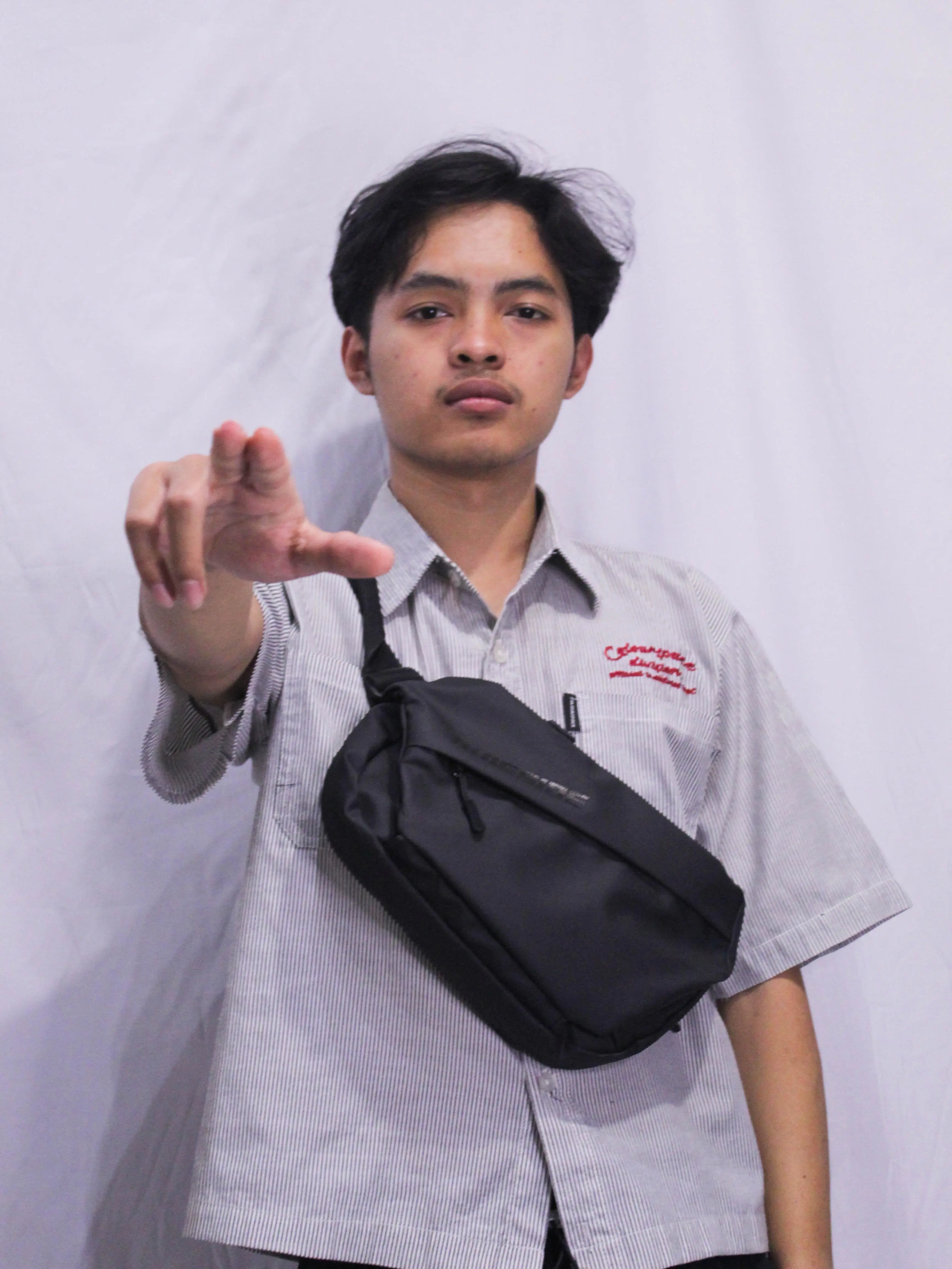 Tas Waistbag Selempang Slingbag Casual Pria Rhieside Myth