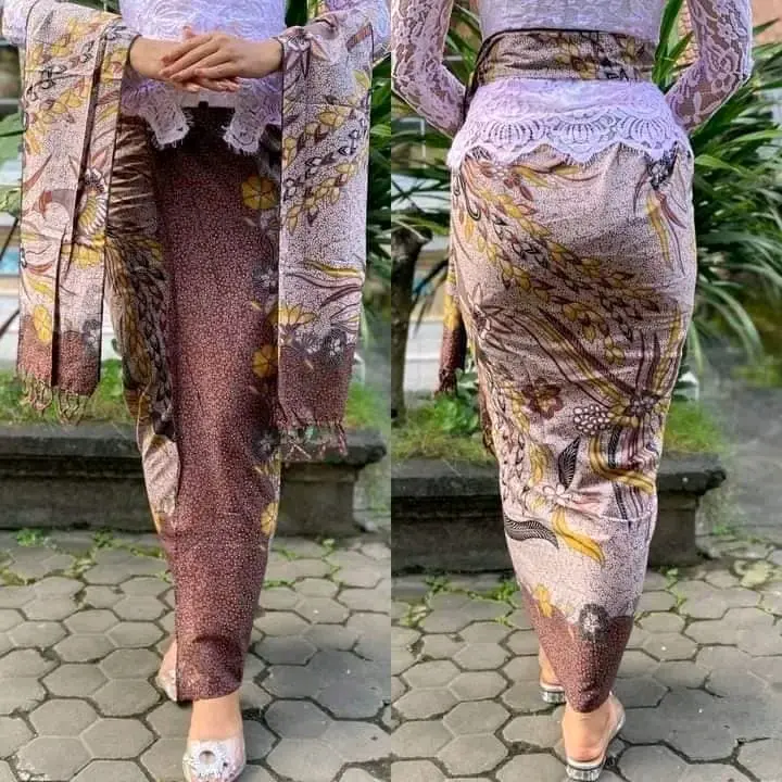 kamen batik katun motif merak serta selendang 1