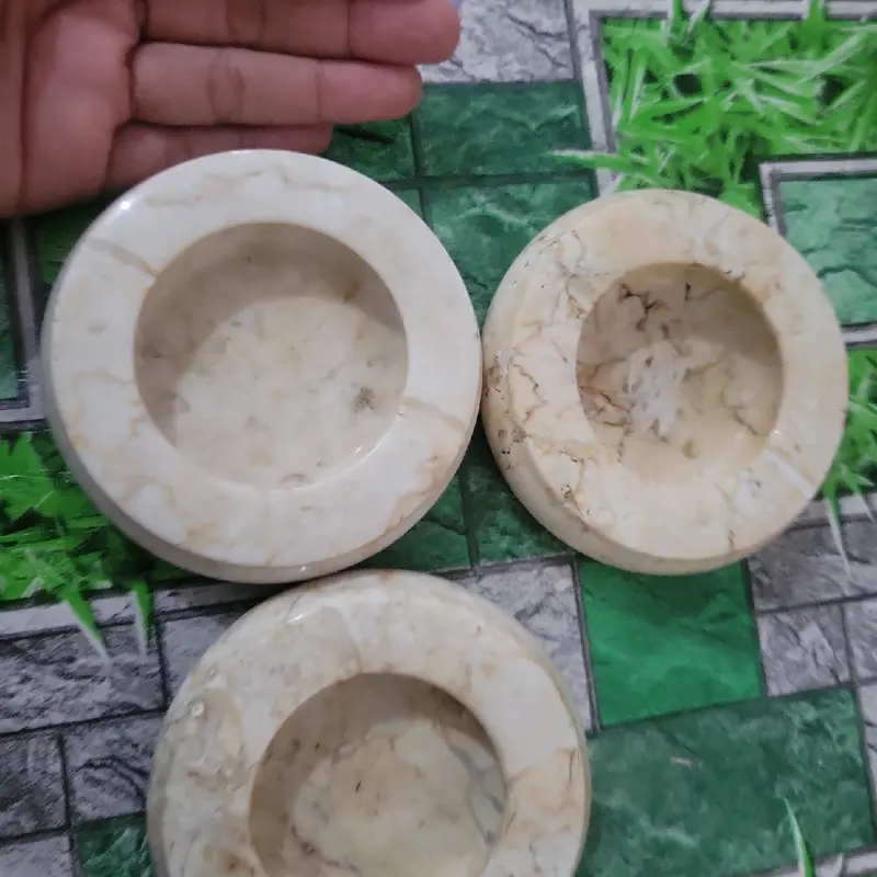 Asbak aestetic yang terbuat dari batu marmer 3