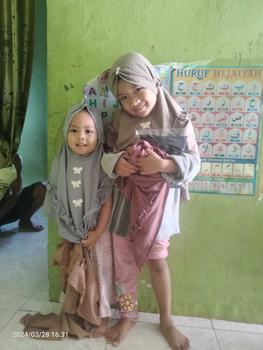 Product Review of Hijab anak aqila untuk 4-10 tahun bahan strada premium from a** m**m 0