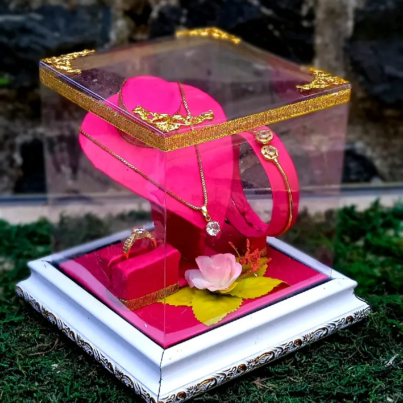 (REAL PICT) BOX HANTARAN SESERAHAN TEMPAT PERHIASAN TUNANGAN PRODUKSI JUNIOR MAHAR 3