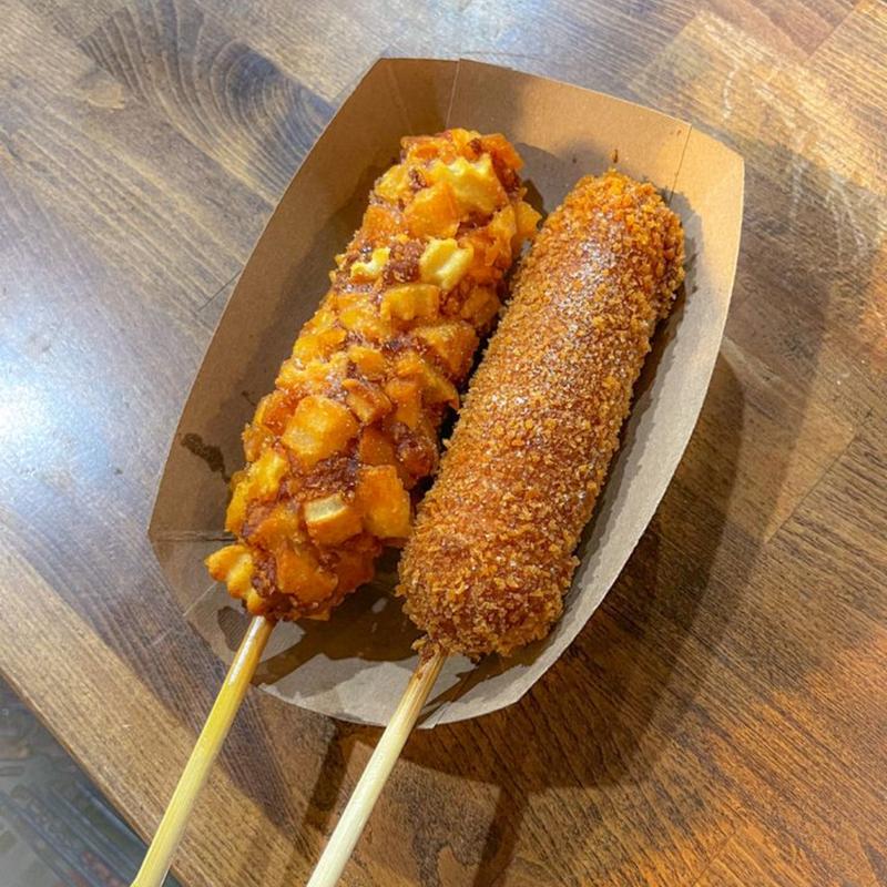 CORNDOG MOZARELA KENTANG SOSIS ISI 3 favorit BARU BEST Cafe, Resto - panir Mozarela 1