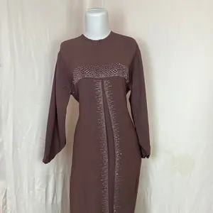 Abaya Dubai dengan Desain Mewah dan Elegan untuk Tampilan Lebih Stylish dan Trendy