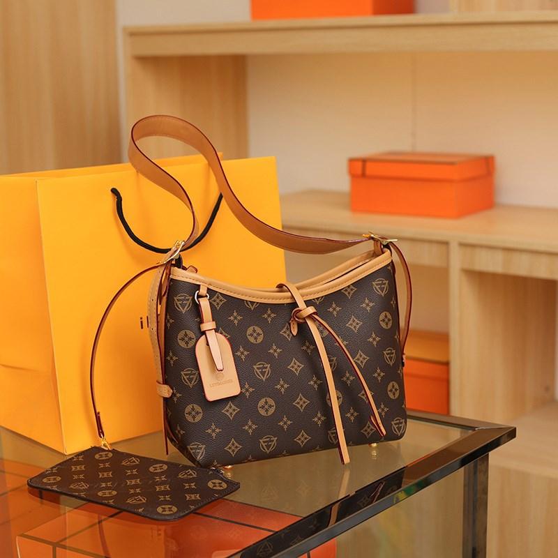 [ TẶNG VÍ CẦM TAY ] EMMAYCLOSET Túi Xách Nữ Đeo vai Đeo Chéo Công Sở Hoa Nâu Size 30cm Đi Du Lịch Đi Làm Đi Chơi EM38