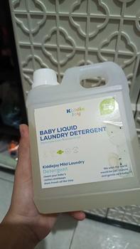 Product Review of Kiddiejoy Baby Liquid Detergen Bayi / Baby Laundry Detergent Liquid 1000 ml Eco-friendly from h**🥀 0