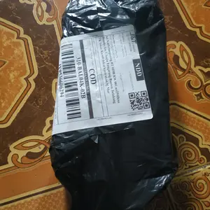 【COD】Kamera CCD, kamera selfie digital, kamera retro, kamera anti-goyang, mendukung selfie, kamera Vlog, layar 2,4 inci, dengan kartu 32GB
