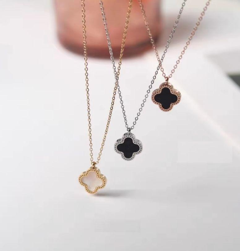 Product Introduction of Kalung Clover Asli - Model Terbaru dengan Serial Number Perhiasan Kalung Harian Model Clover Bolak Balik Perhiasan Harian Anti Karat 4