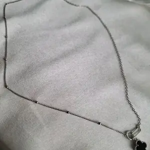 HD Silver Bogor - kalung bunga hitam - Silver 925 Lapis Emas Putih - kalung hits Trending Cantik Import  - Perhiasan Wanita Anti Karat