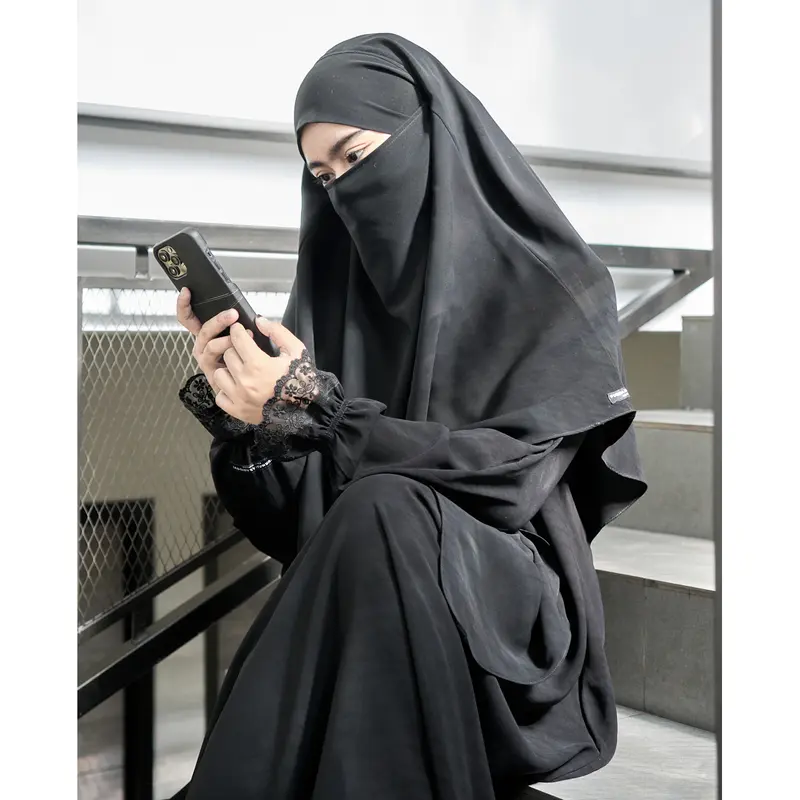 Queen Abaya by PURNAMASARIDEVI Official Store 0