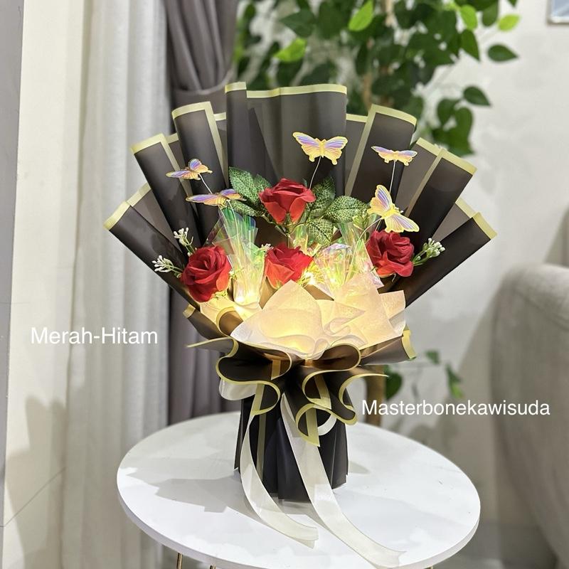 Model 1 BUKET BUNGA MAWAR KUNCUP + KUPU KUPU HOLOGRAM /// artificial / Buket ulang tahun / Buket Anniversary / Buket wisuda / Hadiah / Souvenir / Hampers / Masterbonekawisuda / Valentine Model 1 BUKET BUNGA MAWAR KUNCUP + KUPU KUPU HOLOGRAM /// artificial / Buket ulang tahun / Buket Anniversary / Buket wisuda / Hadiah / Souvenir / Hampers / Masterbonekawisuda / Valentine