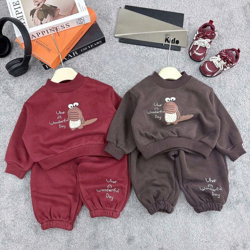  Bộ quần áo thu đông chất liệu nỉ bông họa tiết cá sấu hoạt hình dễ thương cho bé 8-18kg 