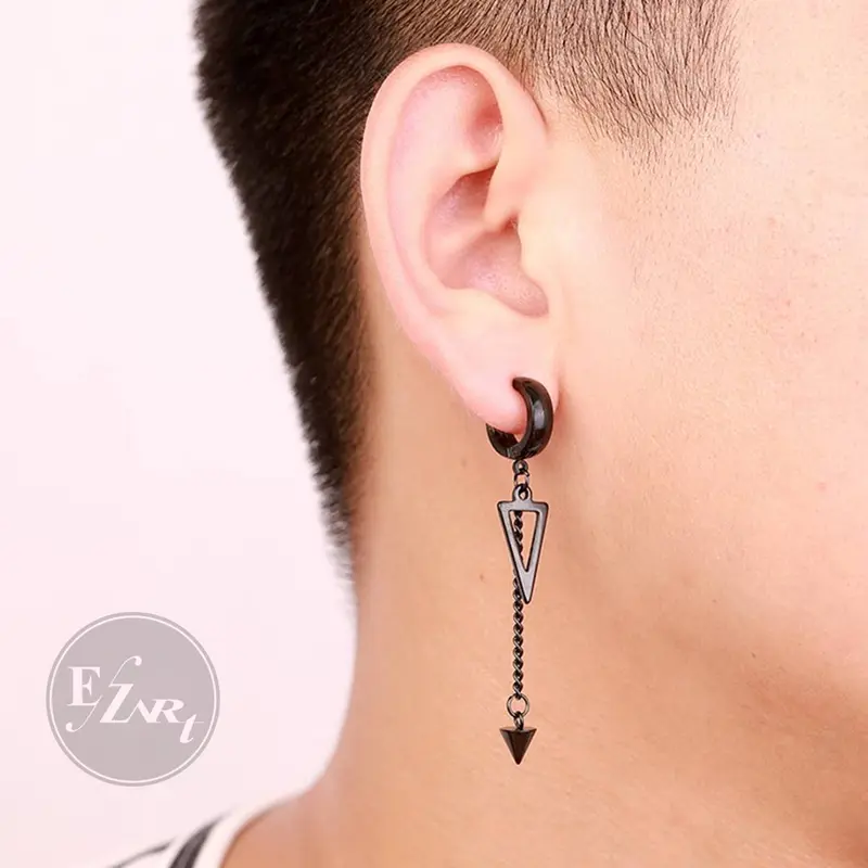 1Pc EZ-AAG ANTING KOREA JEPIT / TUSUK SEGITIGA SPIKE TRIANGLE SILVER STAINLESS STEEL PRIA WANITA KPOP PUNK ROCK 2