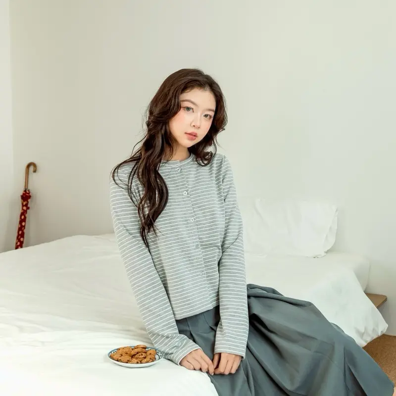 [Freeship] Áo thun nữ basic dài tay cổ tròn kẻ sọc Jesi Top - Sibling House