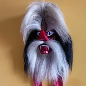 Ganongan Anak Kayu Rambut Sintetis dengan Desain Unik dan Warna Menarik