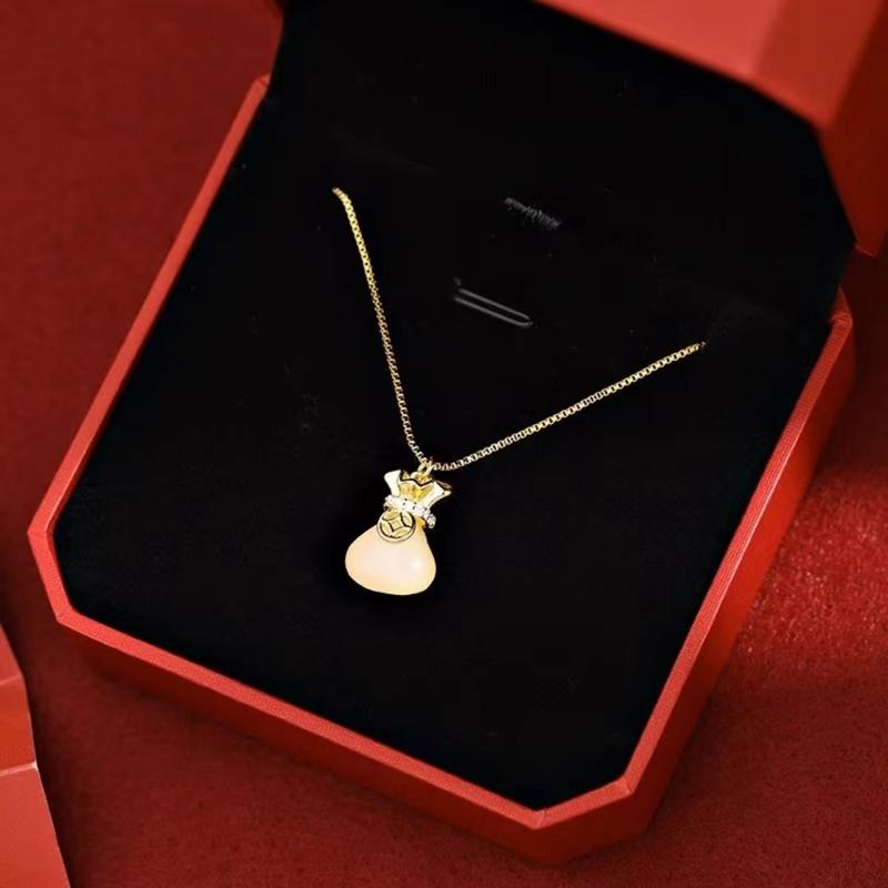 Product Introduction of White chalcedony fortune bag necklace light luxury temperament type new trend senior sense clavicle chain temperament necklace 0