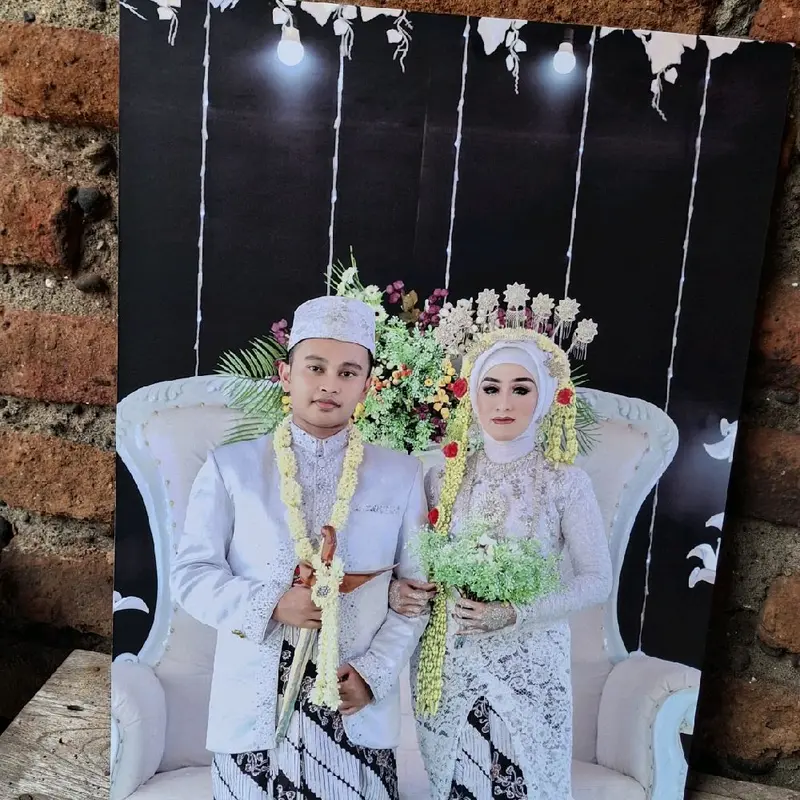 CETAK FOTO BINGKAI PAPAN MDF UKURAN 30X45CM 12RS - CETAK FOTO CUSTOM MDF 1