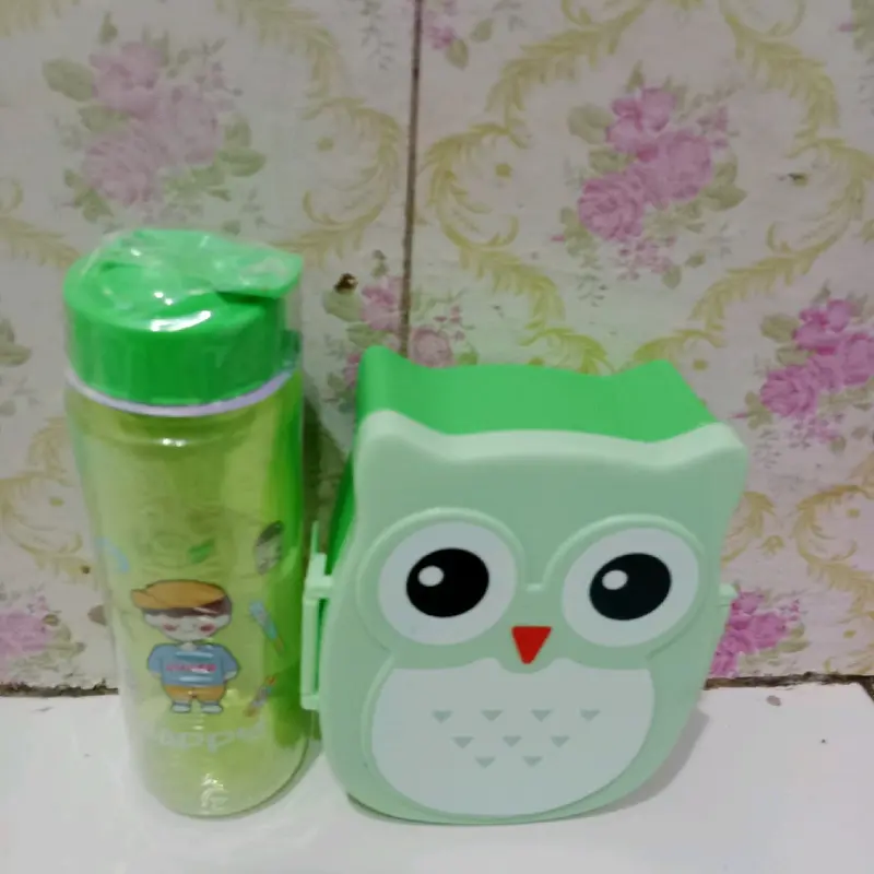 TEMPAT MAKAN PLUS BOTOL MINUM  500ML 2