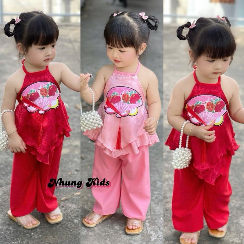   8-17kg Bộ yếm Tết cho bé áo yếm hở lưng có quạt,quần dài lụa cho bé gái dưới 4 tuổi 