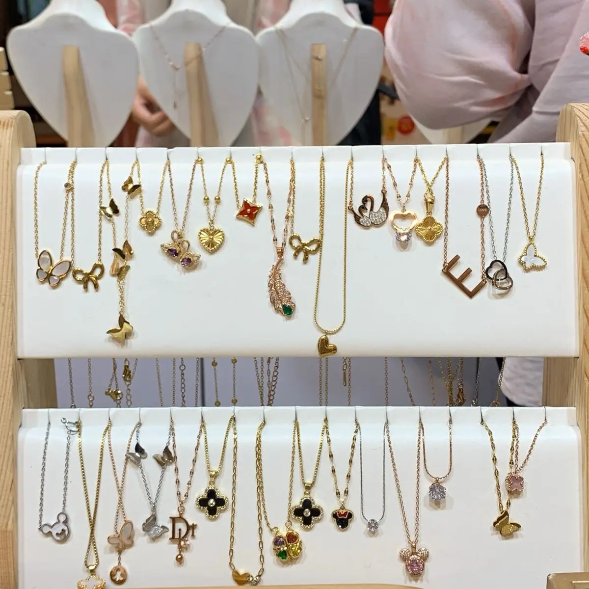 Aneka kalung titanium anti karat anti luntur aman dipakai harian