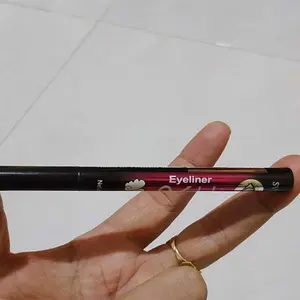 Eyeliner m 6516  Hitam - Tekstur Halus & Lancip - Garis Tepat & Indah cepat kering