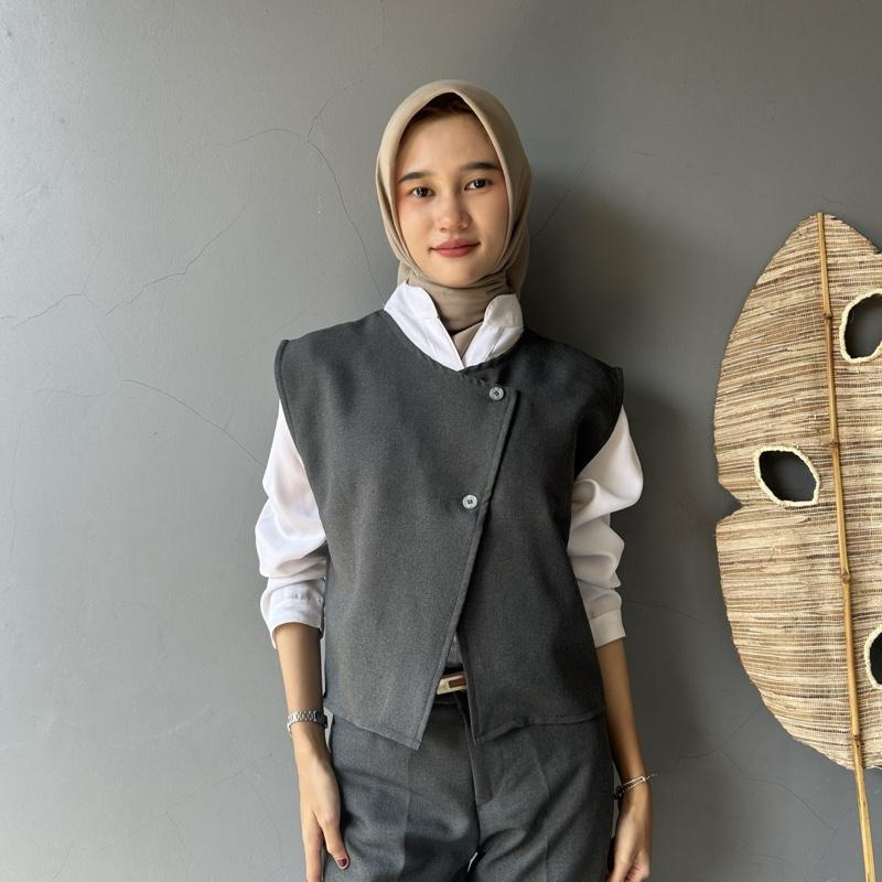 Sayfa Olshop Vest - Vest Premium Rompi Wanita/ Vest Korean style Kekinian Outer