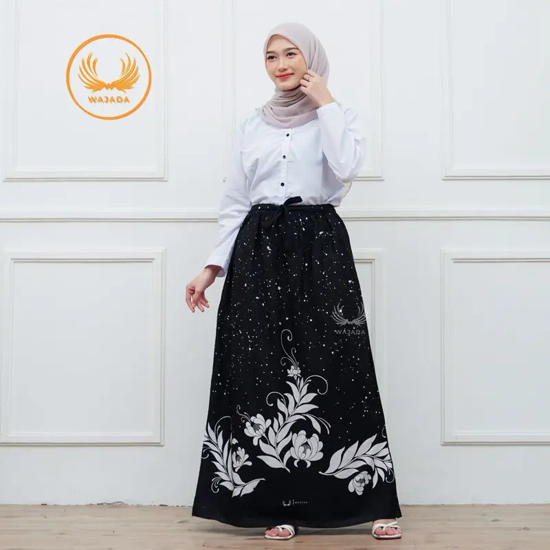 ROK SANTRIWATI ROK BATIK WANITA BAWAHAN WANITA ROK BAHAN RAYON ROK GOYOR Muslim Motif Hitam Panjang Bawahan Karet Katun 4